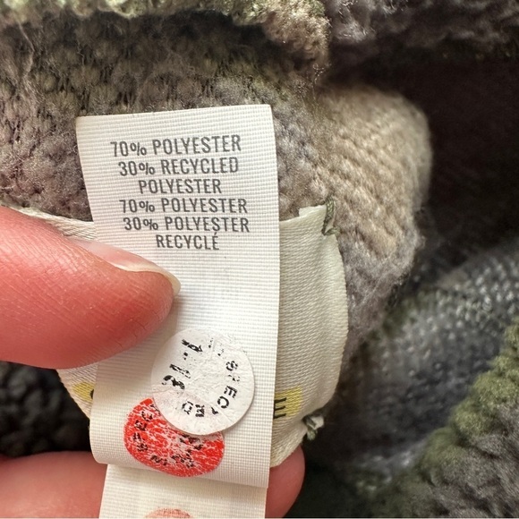 Aerie Offleash Sherpa Camo 1/4 zip dog sweater - Picture 5 of 8